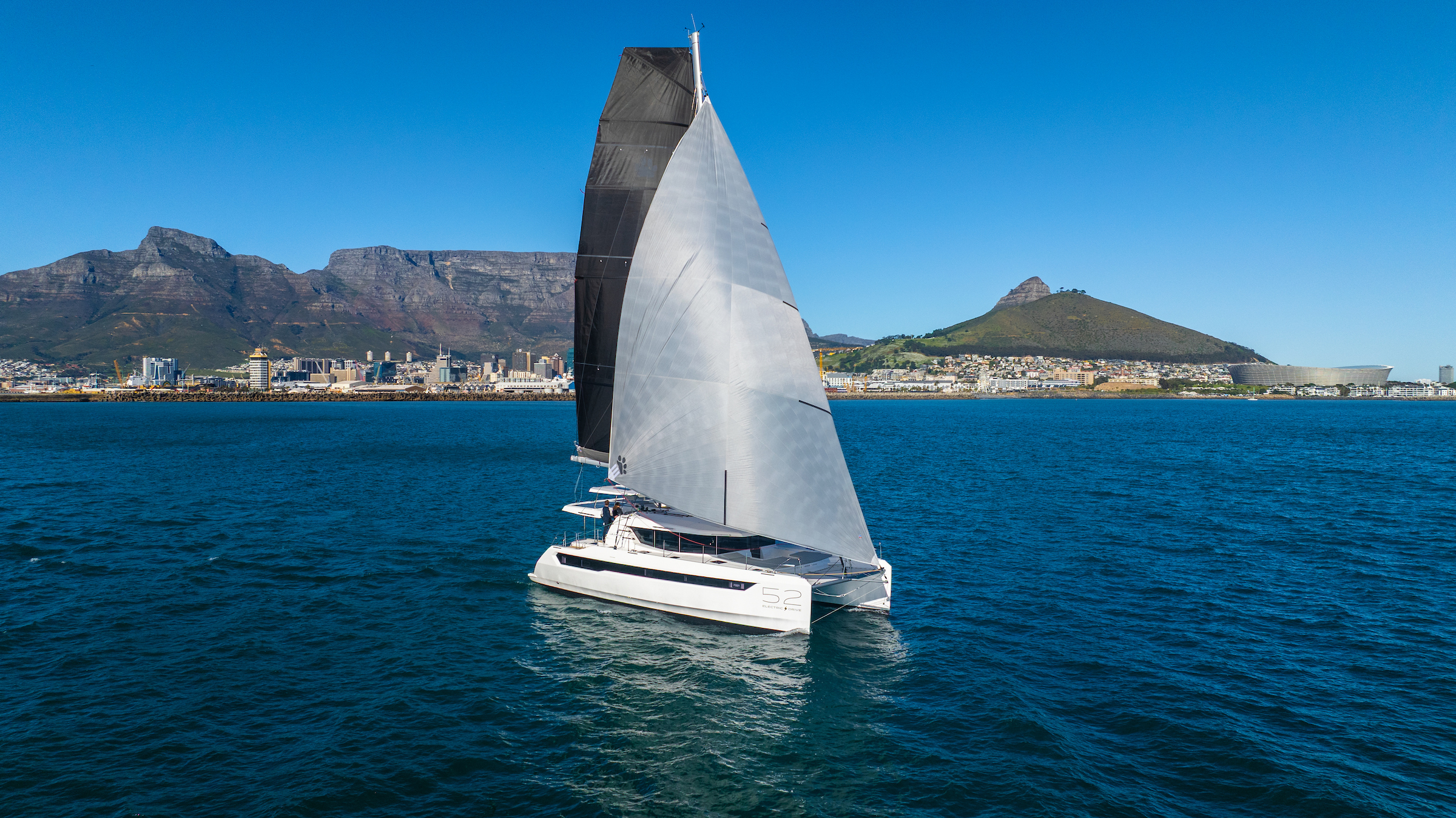 Leopard 52 Electric Drive- Leopard exposant Nice Boating Tomorrow 2026